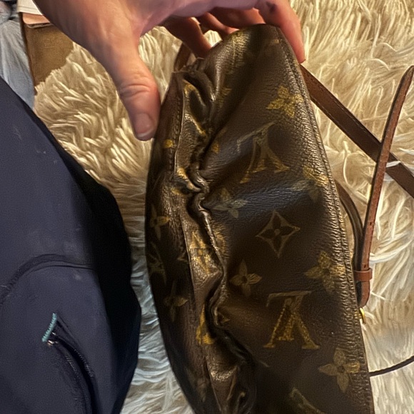 Authenic ASIS Louis Vuitton Brown Monogram Crossbody Bag - Picture 3 of 4